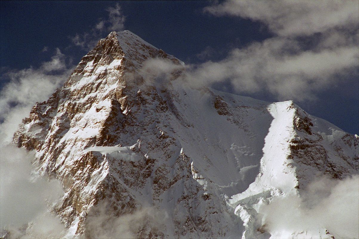 07 K2 Close Up From Concordia Afternoon